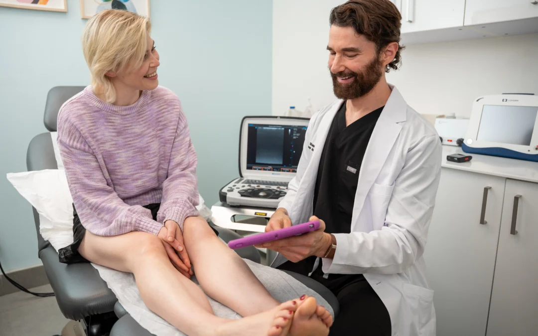 Do clinics offer minimally invasive vein treatments?